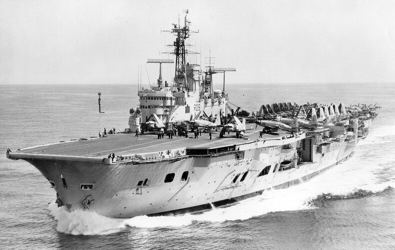 ARK ROYAL 1956 [1].jpg