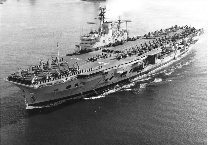 15 May 1957 #3 HMS Ark Royal on the River Forth.jpg