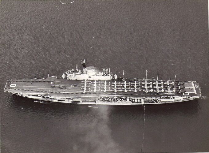 Ark Royal pre-1958.jpg