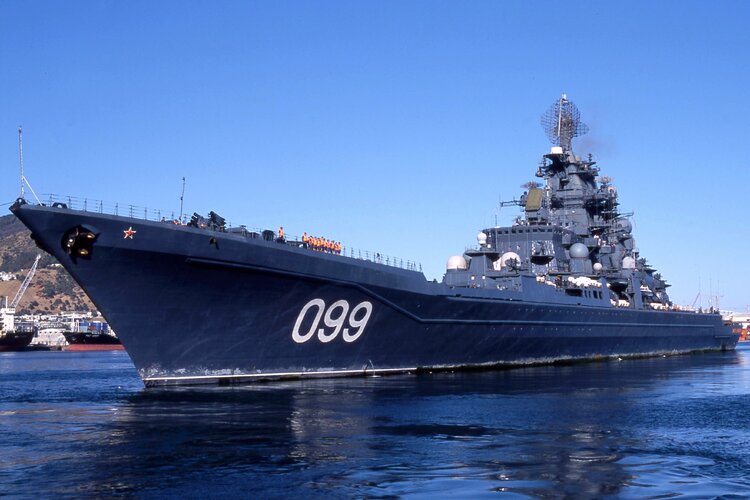 battlecruiser Pyotr Velikiy.jpeg