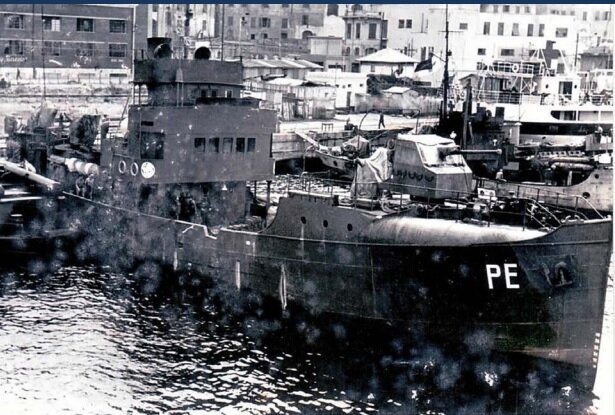 German trawler Petsamo 1 Traflo Genoa 1945.jpg