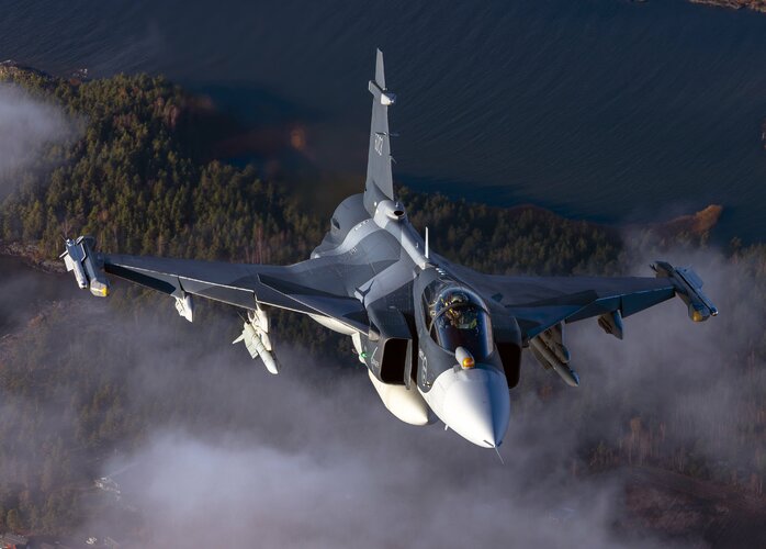 Gripen E 6003 3.jpg