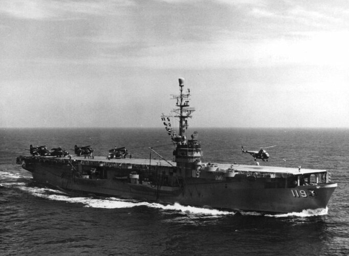 USS Point Cruz (CVE-119) with HO4S-3S of HS-4 & S2F-1 ov VS-25 (25 June 1955).jpg