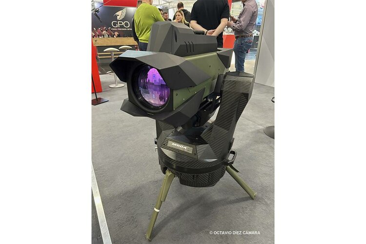 German portable MILOS-D portable laser weapon 2.jpg