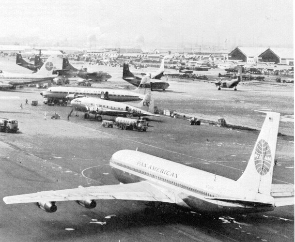 boeing307_Viet707.jpg