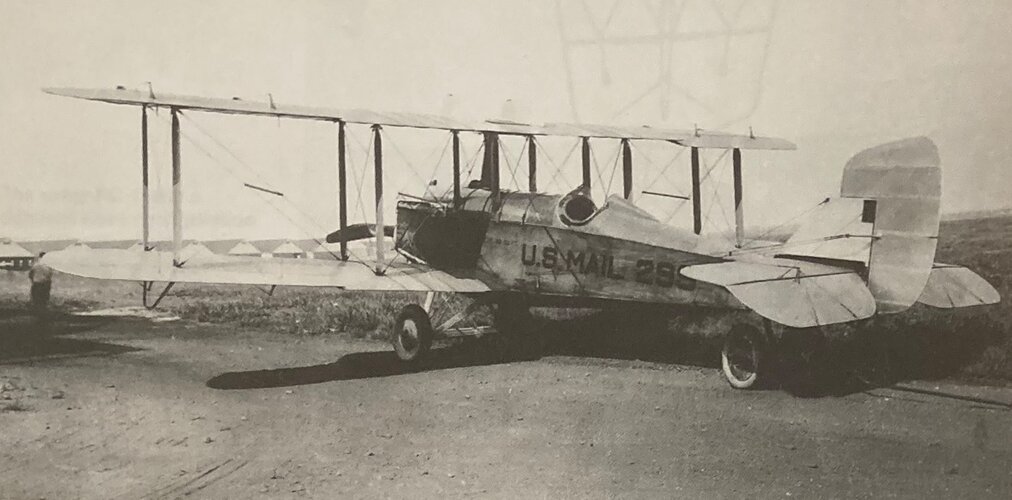 Aeromarine Modified DH4 Mailplane w Tanks.jpg