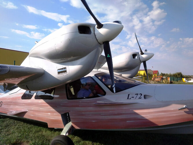 724151.jpg