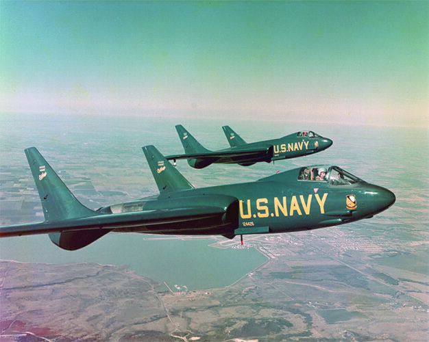 F7U Cutlass.jpg