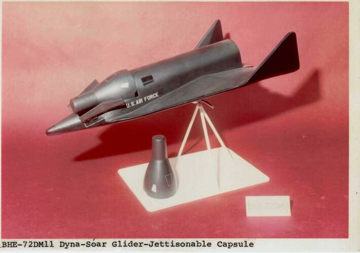 Jettisonable Capsule.jpg