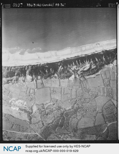 ncap-000-000-019-629-pointe-d-houlgate-april-1944.jpg