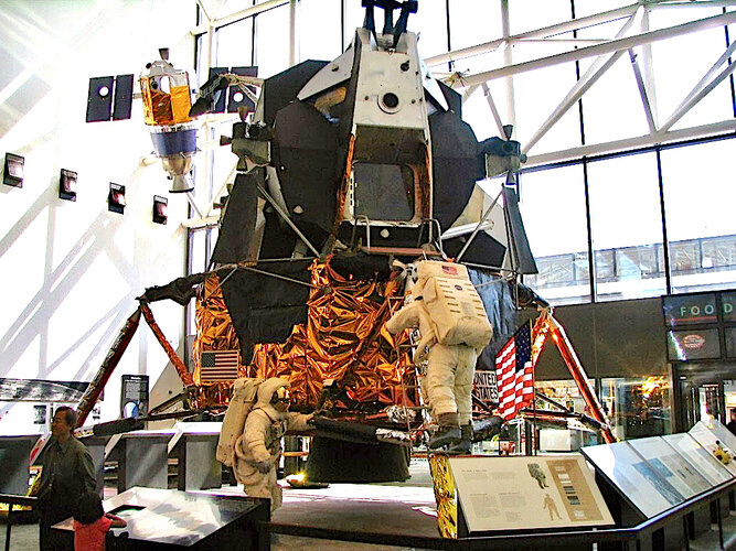 LM-2 @Air & Space Museum.jpeg