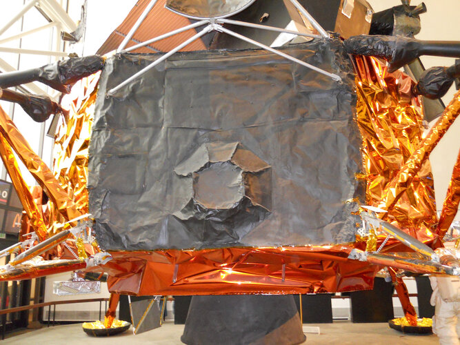 LM-2 Descent Stage side.jpeg