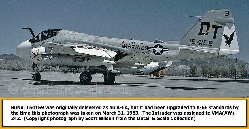 VMA(AW)-242 at El Toro 31 March 1983.jpg