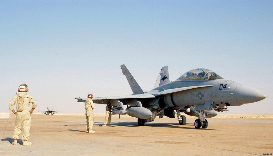 F-18D-HORNET VMFA(AW)-242.jpg