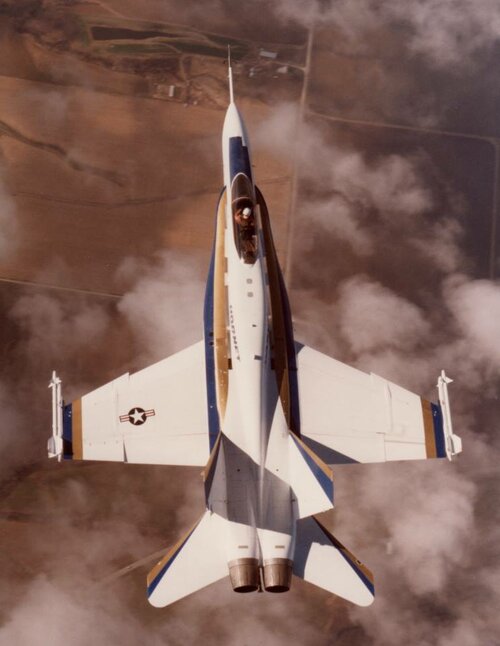 1979_10_00_fa18_b.jpg