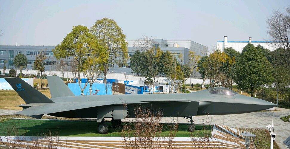 J20conceptmachine01.jpg