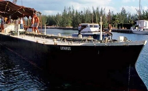 BMT216A1070.jpg