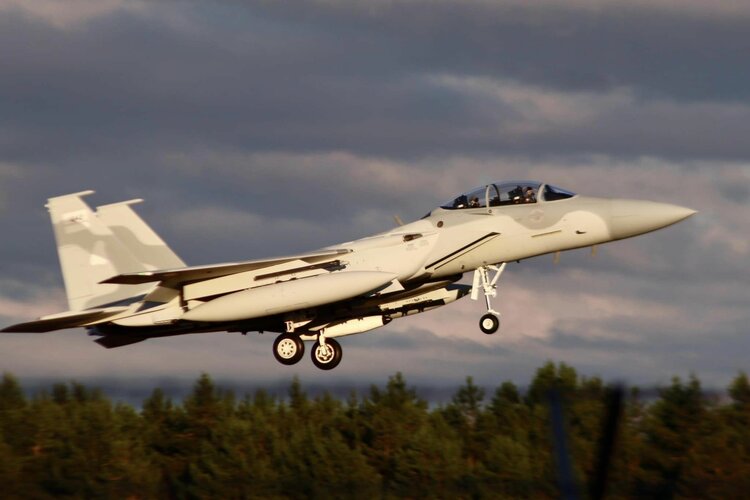 F15QA_arrivals_Lakenheath_4.jpg