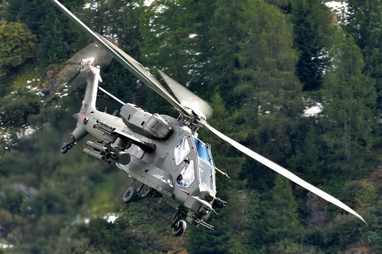 2-EXE-Stella-Alpina-2024-Nuovo-Elicottero-da-Esplorazione-e-Scorta-NEES-AH-249.jpg