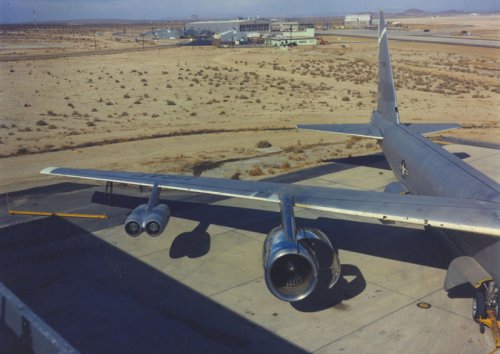 Boeing JB-52E (SN 57-0119) right wing with TF-39 installed 061127-F-1234S-027.jpg