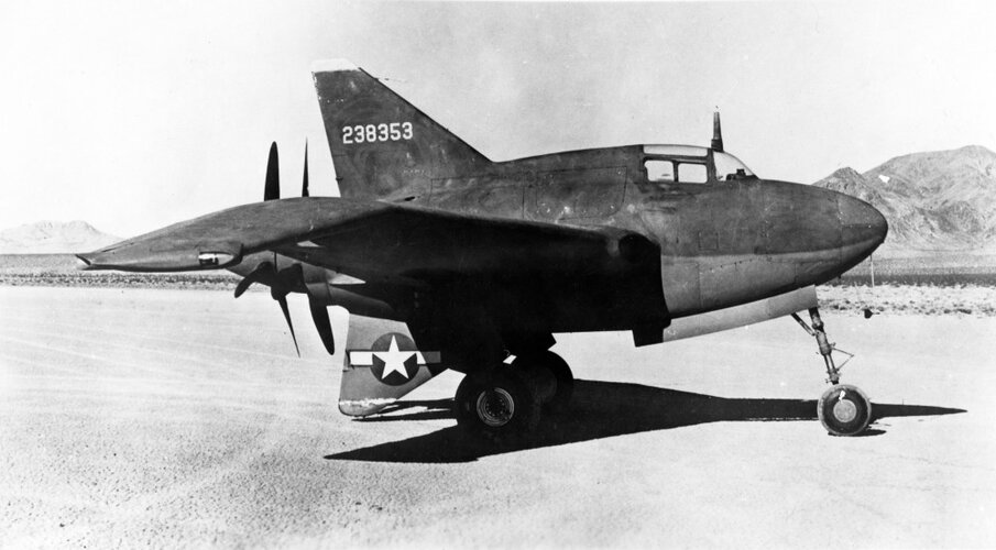 Black_Bullet_Northrop_XP-56_42-38353_(15954467179).jpg