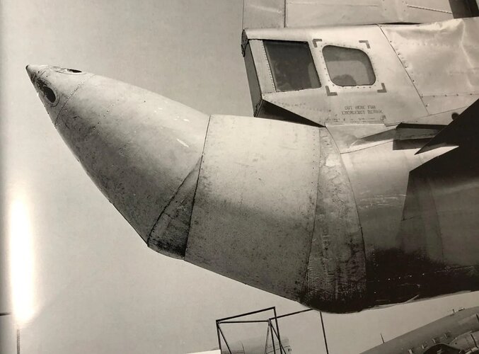 quad-50-cal-scorpion-tail-on-the-northrop-xb-35-flying-wing-v0-f9iljxvqnwrc1.jpg