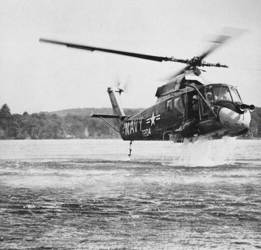 YUH-2A 147204 ditching trials 1963.jpg