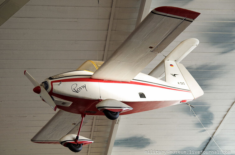 H-232 Pony.jpg