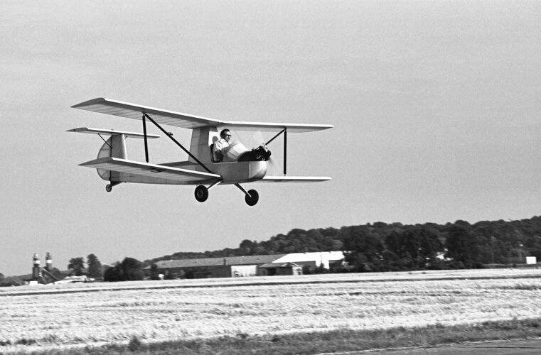 Dieses unbekannte Ultraleichtflugzeug war die Basis für die (Aviasud) Mistral Ultra_Leger_Moto...jpg