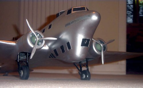 Douglas DC-3 Bomber 03.jpg