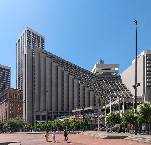 Hyatt_Regency_San_Francisco_(110103874).jpg