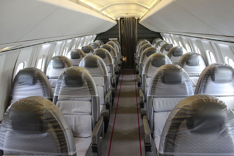 800px-Concorde_cabin_interior.jpg