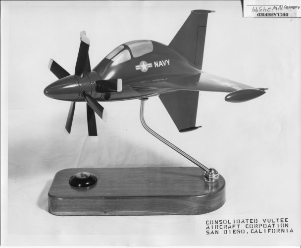 M12444.jpg