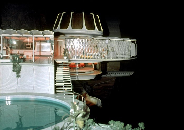 NF-130X_House_of_Tomorrow_in_General_Motors_Exhibit.jpg