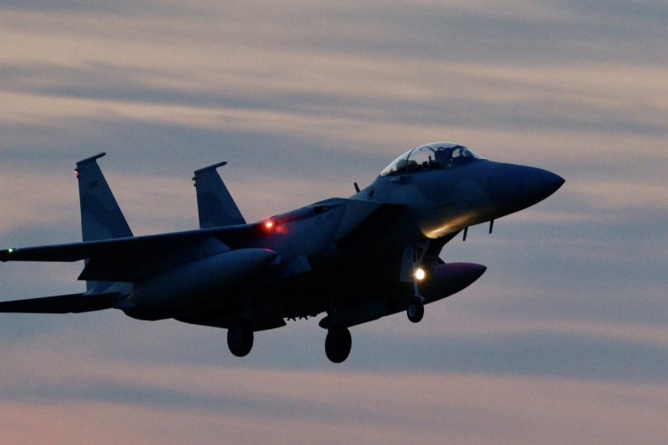 Boeing_F15QA_final_pair_2.jpg
