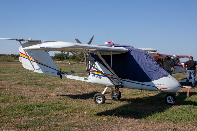 Kondor 212 (version of Bekas).jpg