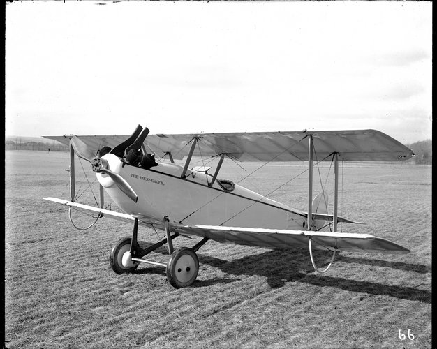 Messenger front quarter.jpg