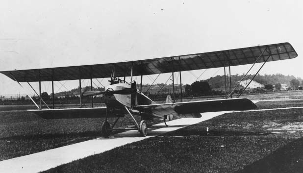 FS-1 at South Field shortly after rollout in 1917.jpg