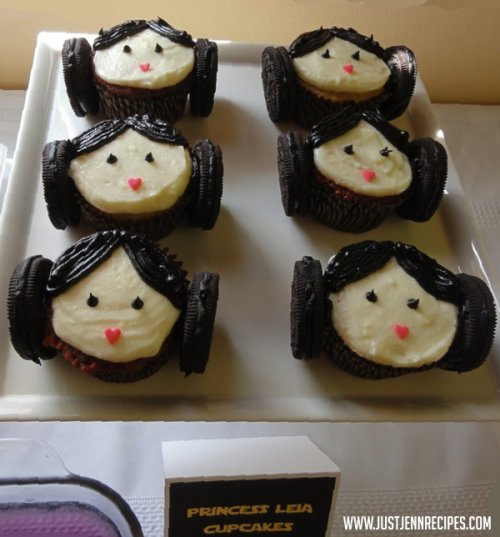 Princess-Leia-Cupcakes.jpg