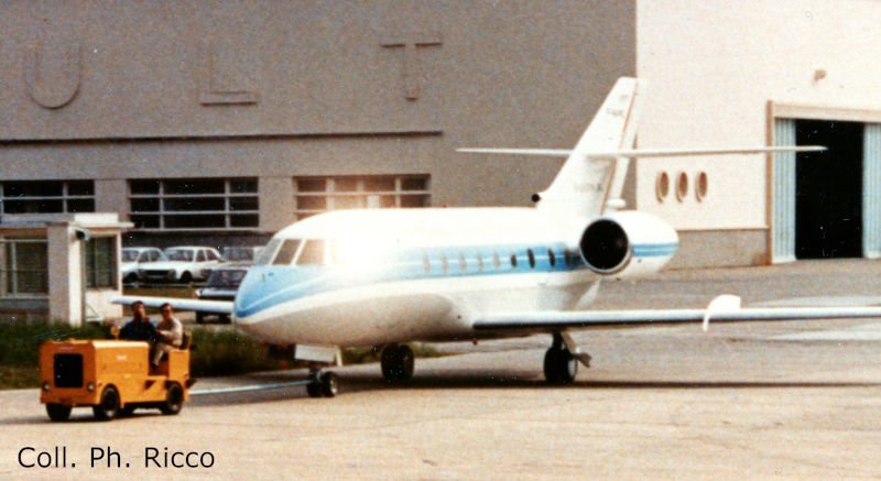 Dassault Falcon 30 1er vol 11 mai 1973 (PhR1).jpg
