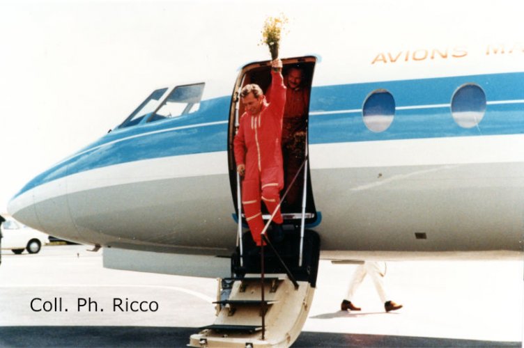 Dassault Falcon 30 1er vol 11 mai 1973 (PhR3).jpg