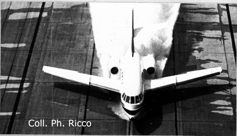 Dassault-Breguet Falcon 30 n° 01 essais en piscine (CEV).jpg