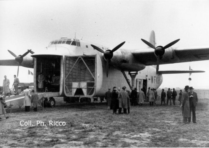 NC-211 Cormoran F-WFKH (PhR1).jpg