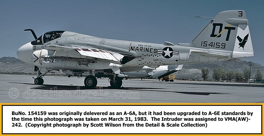 VMA(AW)-242 at El Toro 31 March 1983.jpg