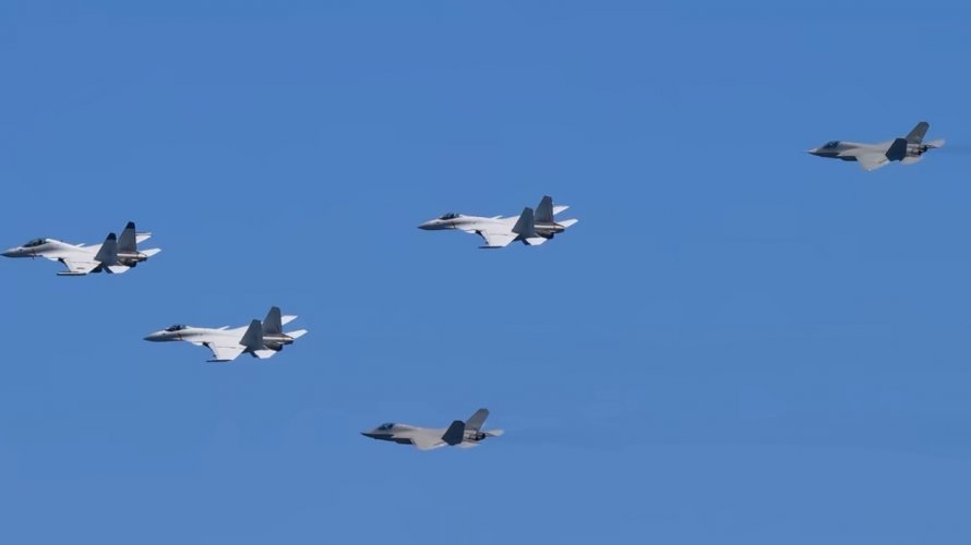 J-15D + J-15T + J-35 - 太湖军I名 - 2.jpg