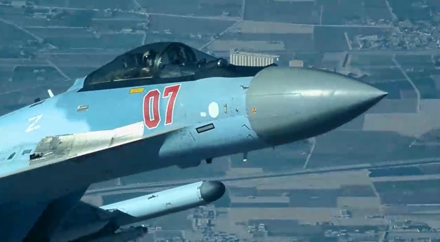 Russian_SU-35_Over_Syria.jpg