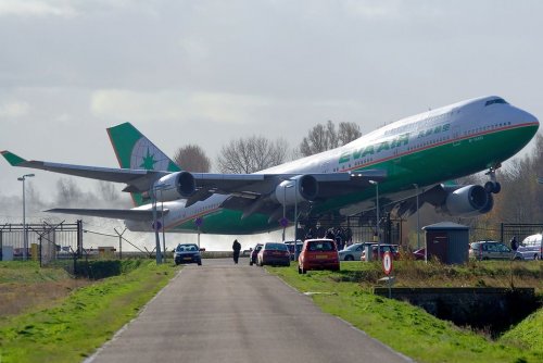 747 at Schippol.jpg
