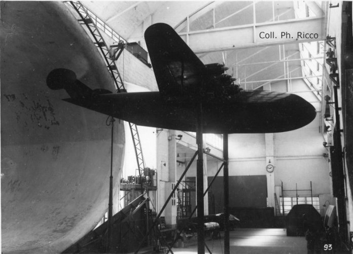 SE-200 model Chalais-Meudon (PhR).jpg