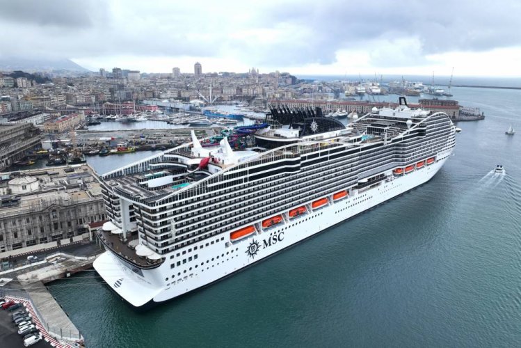 msc_world_europa_maiden_call_genoa_italy_2.jpg