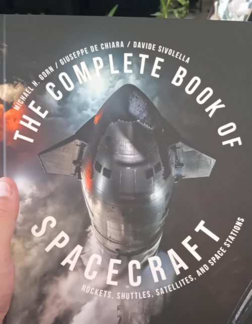 The Complete Book of Spacecraft.jpg